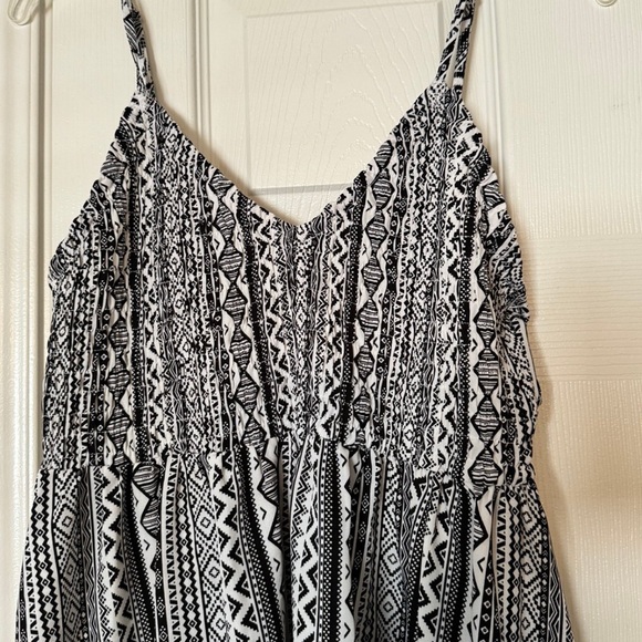 Bundle 2 Summer Dresses - Picture 5 of 9